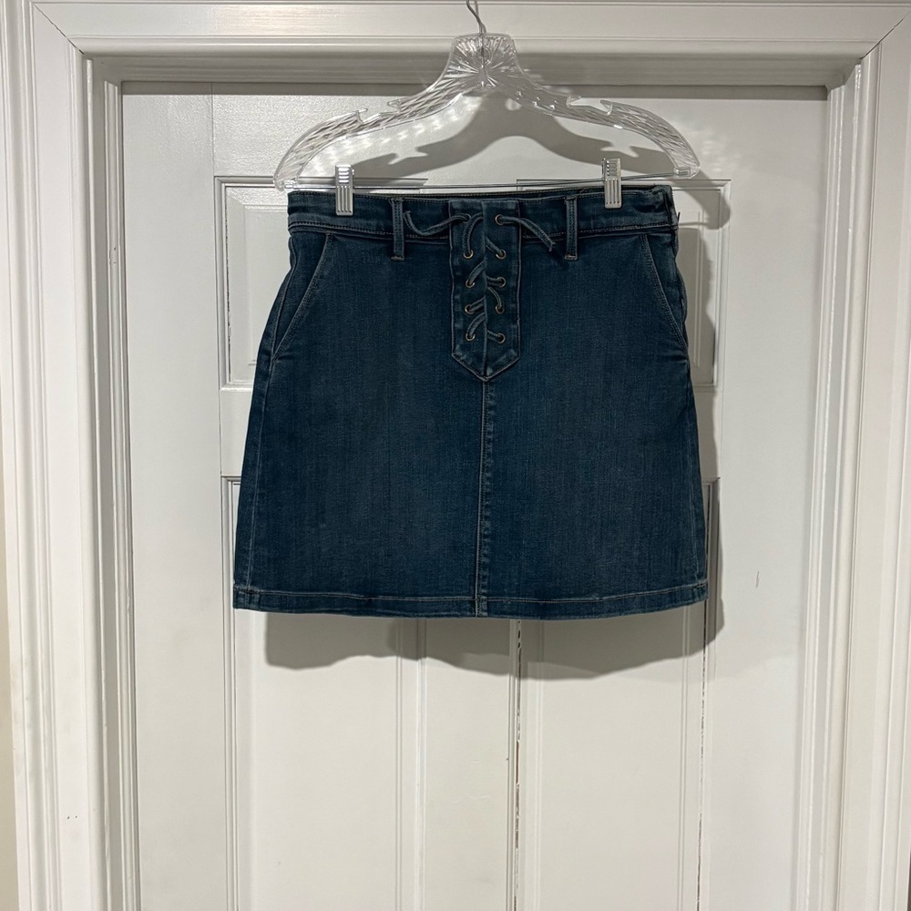 Vince Camuto Size 6 Dark Blue Lace-Up Mini Skirt‎
